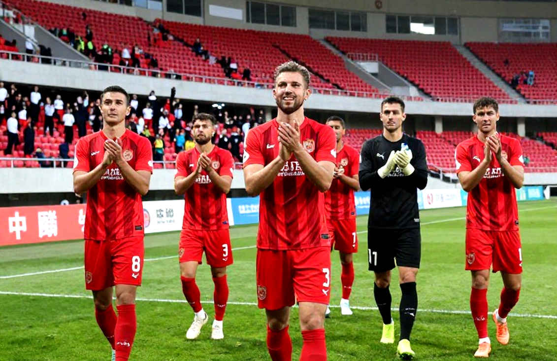 Sofia Tsarsitalidou và khoảng cách giữa 6,25 m với hàng triệu lượt xem