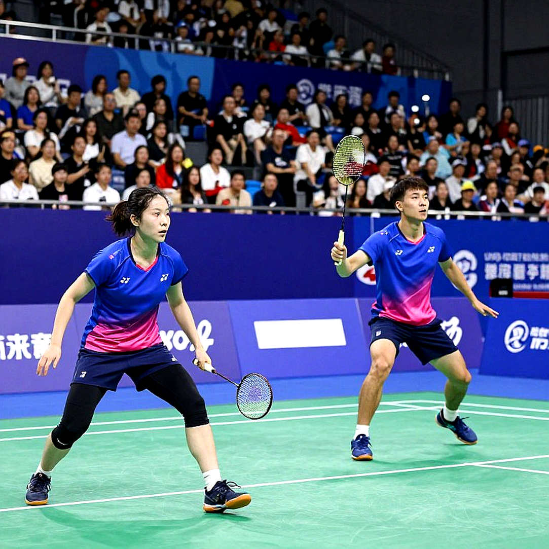 Chaliha hỏi một câu ở Super 100, và BWF phải đối diện lỗ hổng tiêu chuẩn sân đấu Chaliha hỏi một câu ở Super 100, và BWF phải đối diện lỗ hổng tiêu chuẩn sân đấu