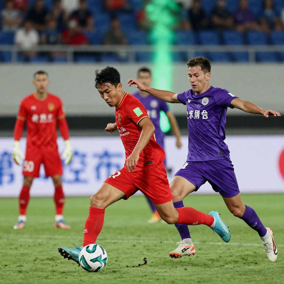 Hàng ba trung vệ ở V.League: bản thiết kế an toàn hay tấm khiên che danh tiếng?