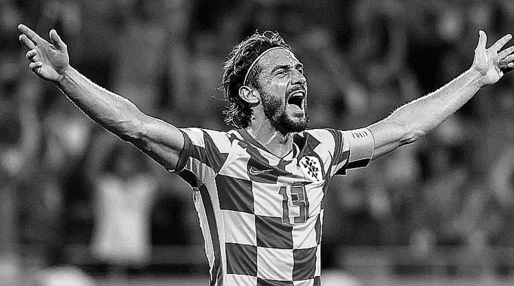 When the Entertainment Machine Buys the Pitch: How Streaming Money Is Repricing Football When the Entertainment Machine Buys the Pitch: How Streaming Money Is Repricing Football