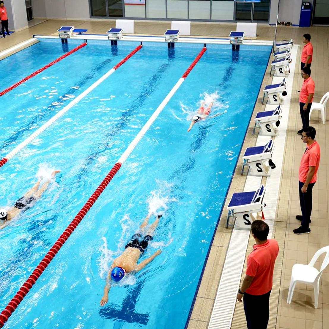 Số lượng tham dự Giải Bơi lội Quốc gia Mỹ 2026 và Pan Pacific Championships tại trung tâm William Woollett Jr. Aquatics Center