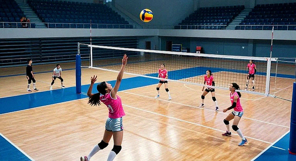 Top 16 NCAA: Nebraska giữ ngôi số 1, nhưng dòng đáng đọc nhất lại là Texas hạng 12