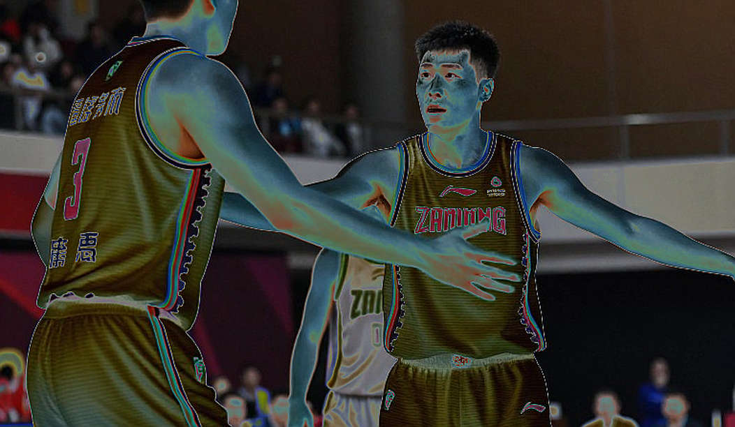 Đọc inverted ball-screen từ Tokyo 2026: điểm mù 1,2 giây và cái giá thật của quản lý tải