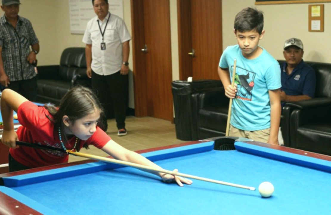 Nguyễn Như Lê ngược dòng ở bàn carom, Minh Tài lật kèo ở bàn lỗ: Hai trận chung kết, hai quỹ đạo không thể đo bằng cùng một thước