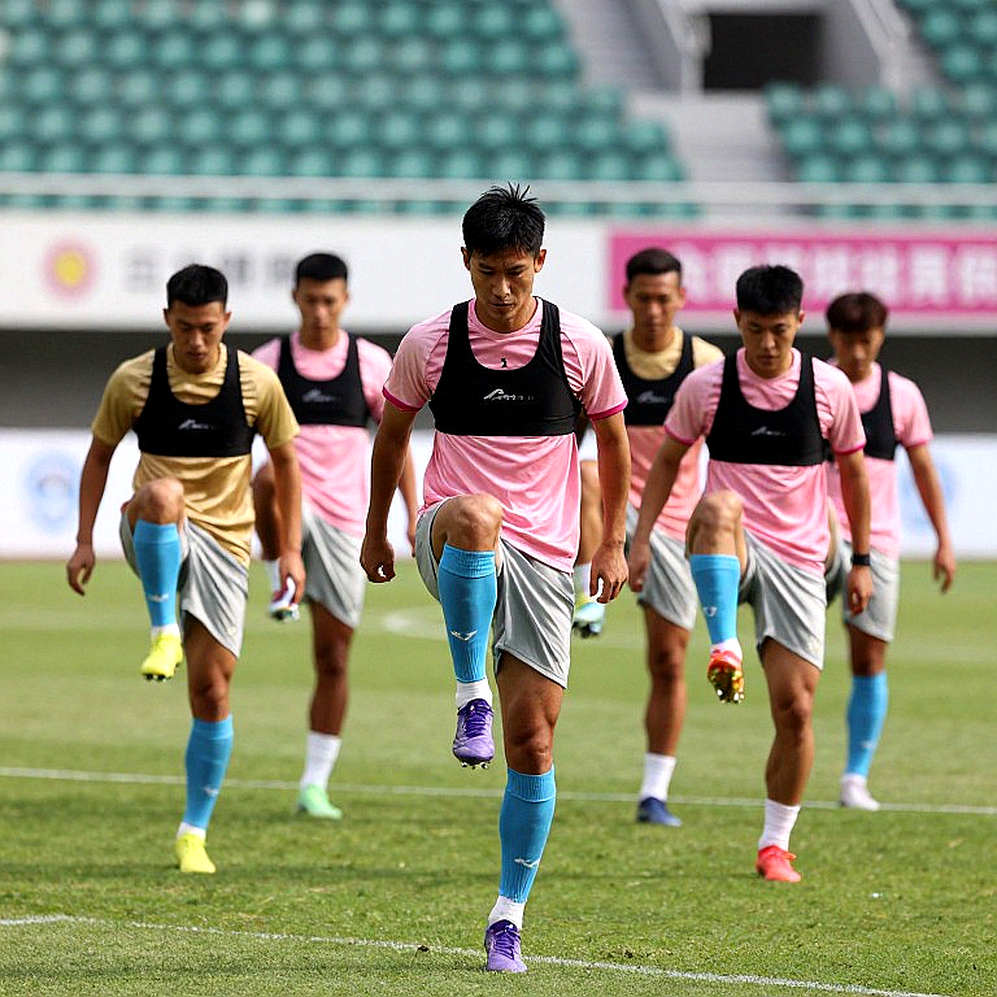 Coach Dinh Hong Vinh: U23 Vietnam ready for any quarterfinal opponent at Asiad 2026 Coach Dinh Hong Vinh: U23 Vietnam ready for any quarterfinal opponent at Asiad 2026