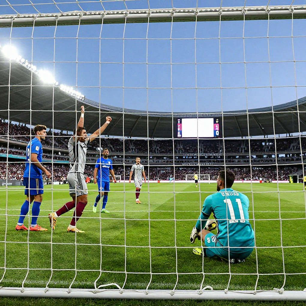 Đình Bắc gục ngã không va chạm tại Shopee Cup: Khi bóng đá Việt Nam vắt kiệt tài năng trẻ của mình